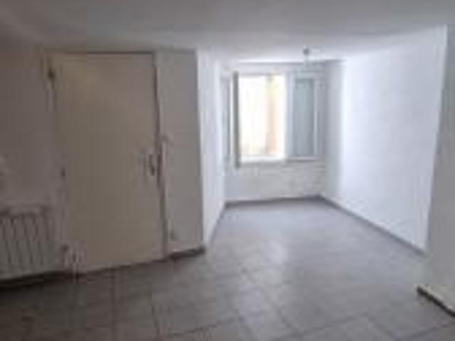 location appartement pourcieux 1 pièce 25 m2 var 83470 455 € / mois