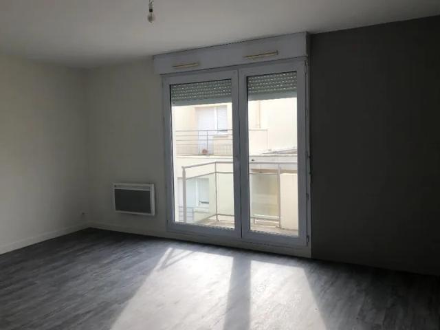 Location Appartement Place Vaillant, Tours