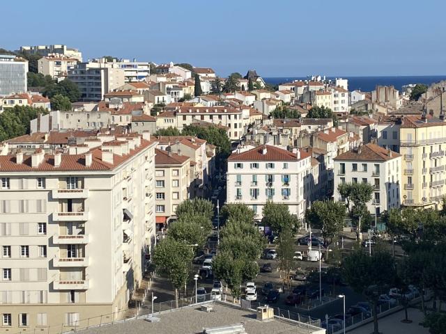 Location Appartement Place Victor Passani, Toulon