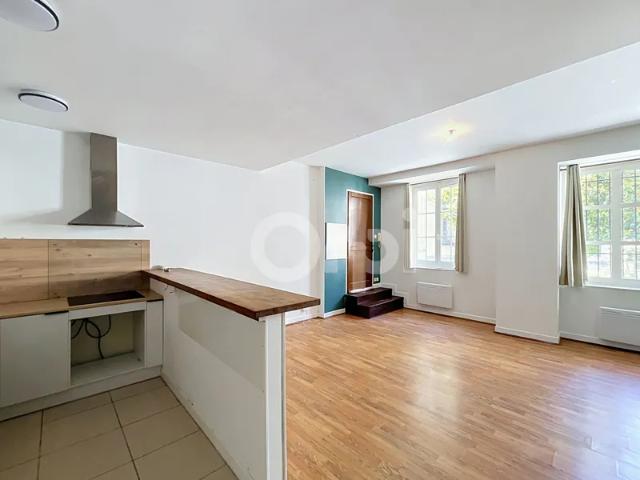 Location Appartement Place Voltaire, Terrasson Lavilledieu