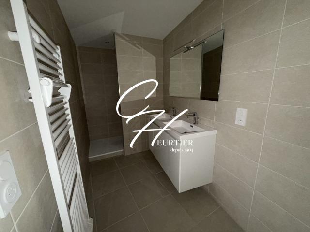 Location Appartement Place Armand Pugnot, Voreppe