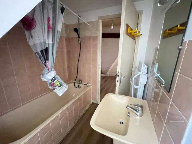 Location Appartement Place Aristide Briand, Château Renault