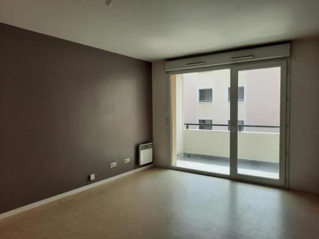 Location Appartement Place Aristide Briand, Elbeuf
