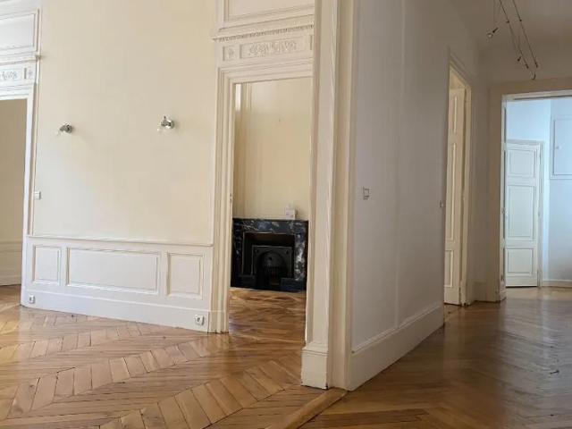 Location Appartement Place Carnot, Lyon