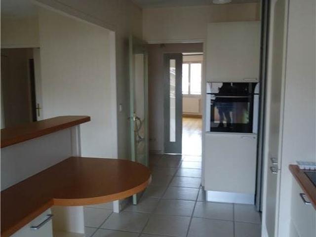 Location Appartement Place Chavanelle, Saint Étienne