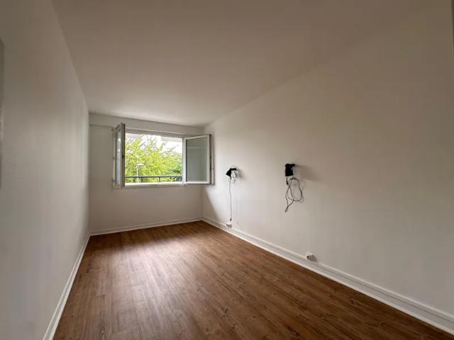 Location Appartement Place d'Alessandria, Argenteuil