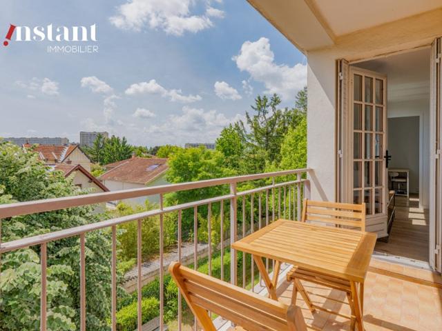 Location Appartement Place de Weingarten, Bron