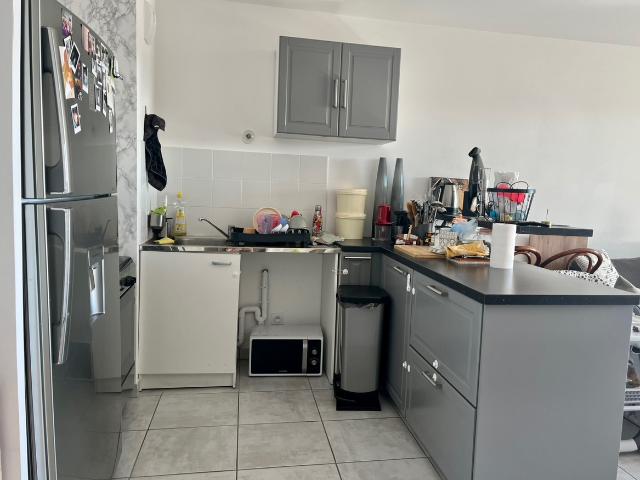 Location Appartement Place de Gueydan, Gardanne