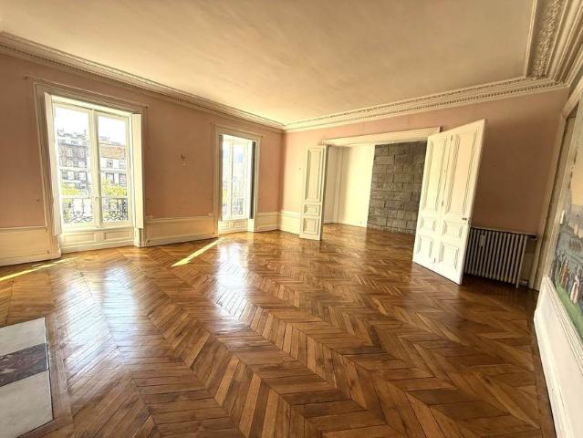 Location Appartement Place de Jaude, Clermont Ferrand
