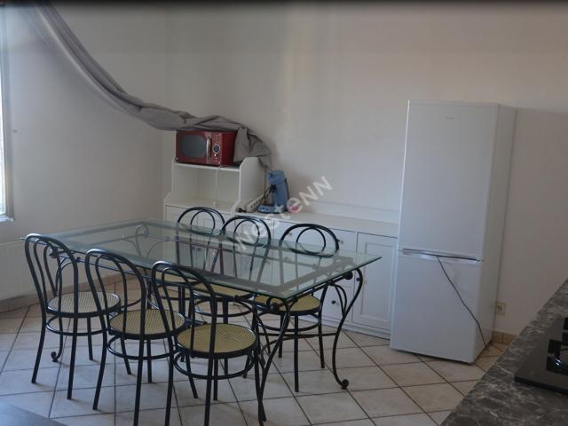 Location Appartement Place de la Calade, Yssingeaux