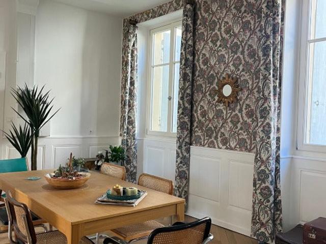 Location Appartement Place de la Cathédrale, Colmar