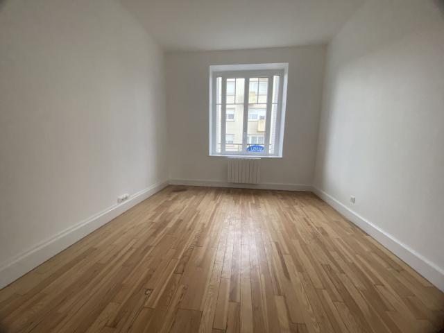 Location Appartement Place de la Commanderie, Nancy