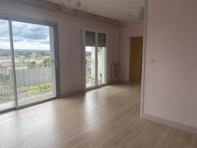 Location Appartement Place De La Couronne, Marmande