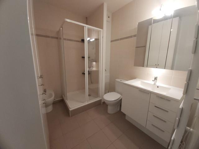 Location Appartement Place de la Division Leclerc, Voisins le Bretonneux