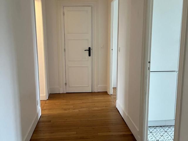 Location Appartement Place de la Gare de La Varenne, Saint Maur des Fossés
