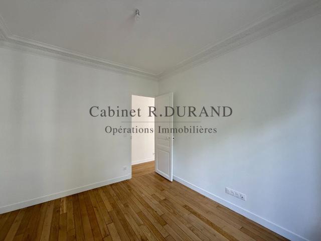 Location Appartement Place de la Gare des Vallées, Bois Colombes