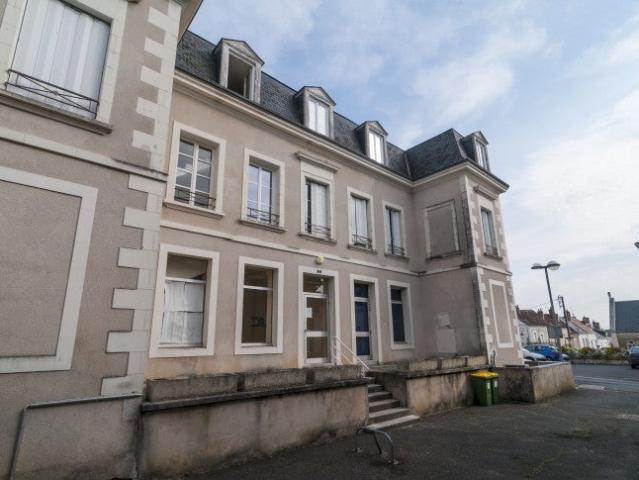 Location Appartement Place de la Halle, Valençay