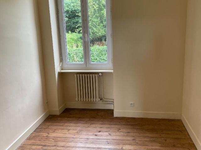 Location Appartement Place de la Libération, Questembert