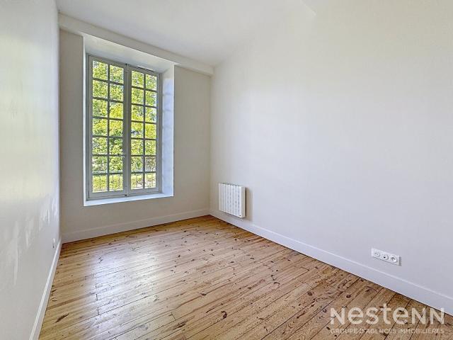 Location Appartement Place de la Liberté, Mornant