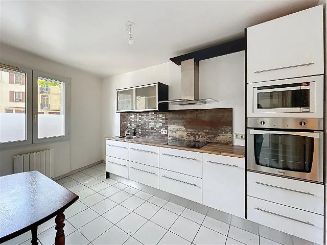 Location Appartement Place de la Liberté, Céret