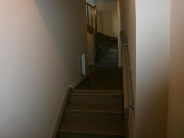 Location Appartement Place de la Mairie, Fronsac