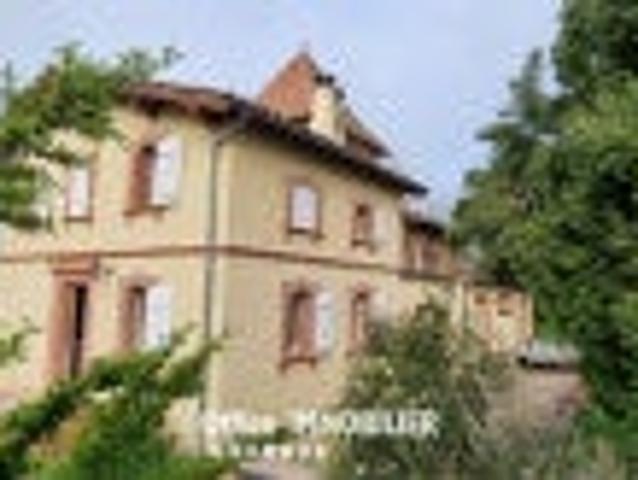 Location Appartement Place de la Mairie, Pelleport