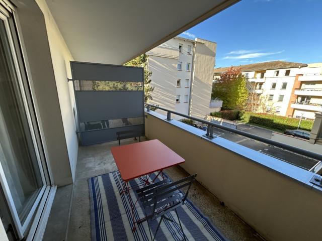 Location Appartement Place de la Révolution Française, Blagnac