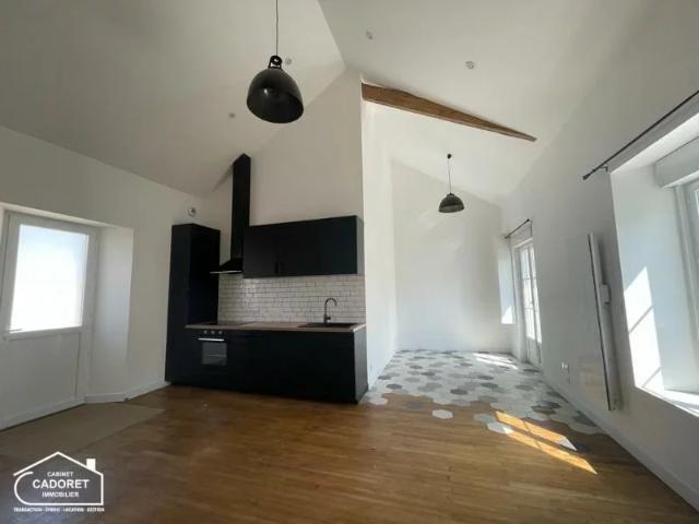 Location Appartement Place de l'Église, Chauvé