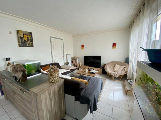 Location Appartement Place de l'Église, Loudéac