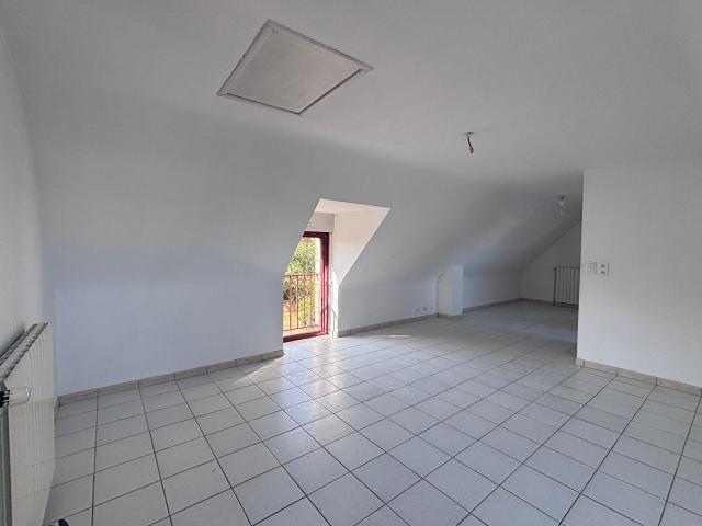 Location Appartement Place de l'Église, Loudéac