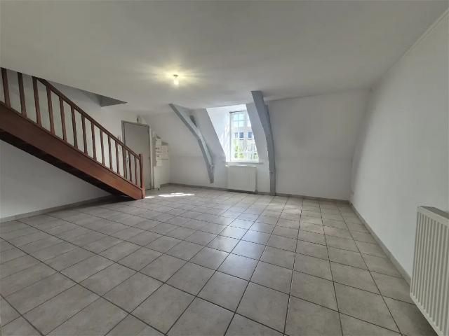 Location Appartement Place de l'Esplanade, Saint Omer
