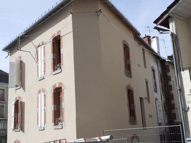Location Appartement Place de l'Hôtel de Ville, Aurillac