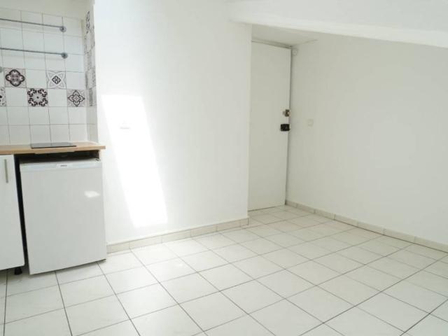 Location Appartement Place de l'Ile de Beauté, Nice