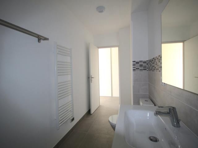 Location Appartement Place de Montfort, Vaison la Romaine