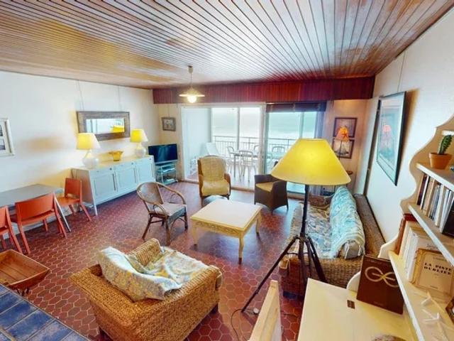 Location Appartement Place de Rochebonne, Saint Gilles Croix de Vie