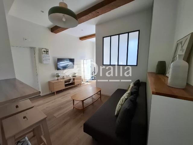 Location Appartement Place des Capucines, Marseille