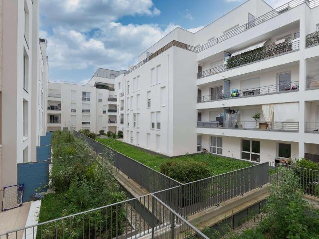 Location Appartement Place des Cygnes, Savigny le Temple