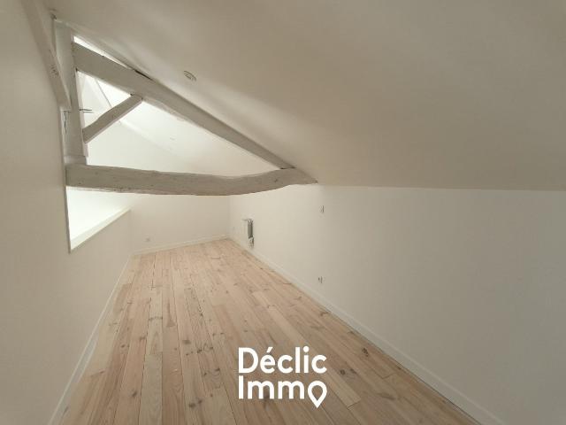 Location Appartement Place des Époux Laurant, Celles sur Belle
