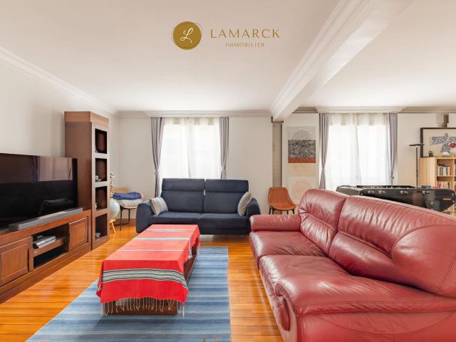 Location Appartement Place des États Unis, Paris