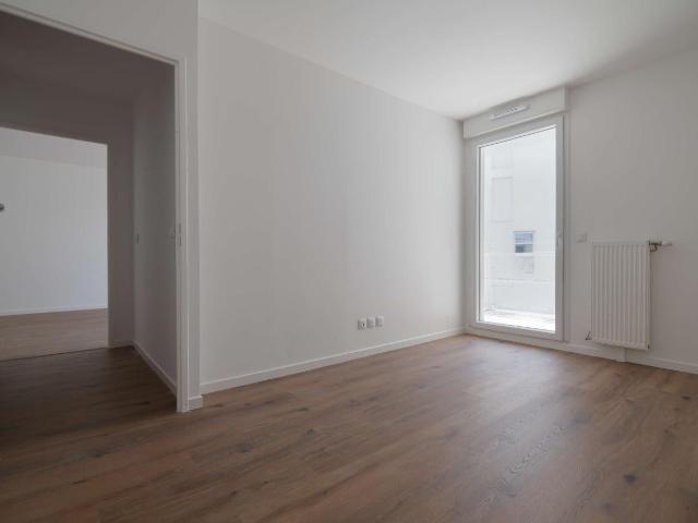 Location Appartement Place des Fontaines, Savigny le Temple