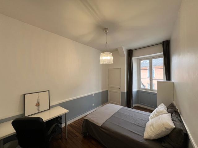 Location Appartement Place des Lices, Rennes
