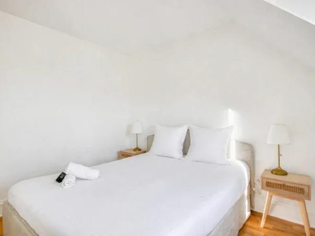 Location Appartement Place des Manèges, Versailles