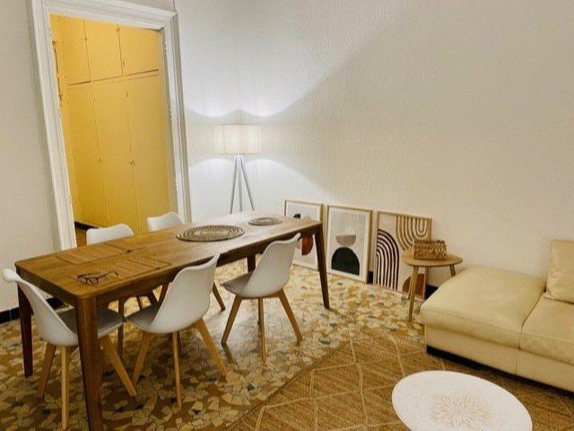 Location Appartement Place des Martyrs de la Résistance, Montpellier
