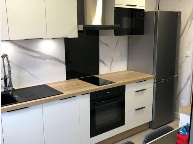 Location Appartement Place des Martyrs de la Résistance, Montpellier