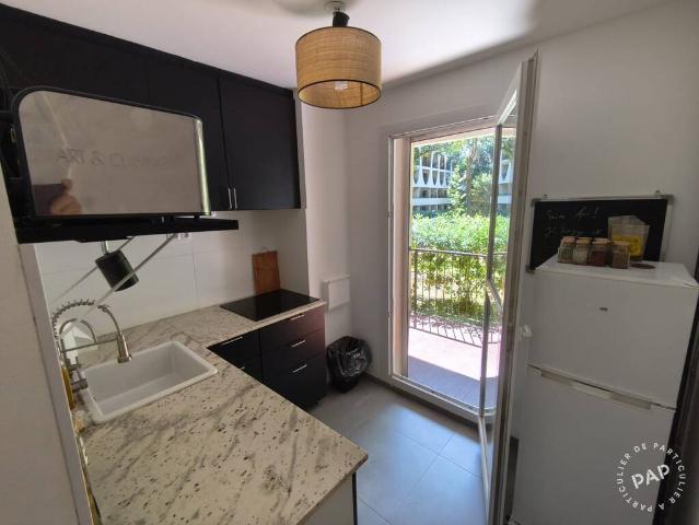 Location Appartement Place des Martyrs de la Résistance, Montpellier