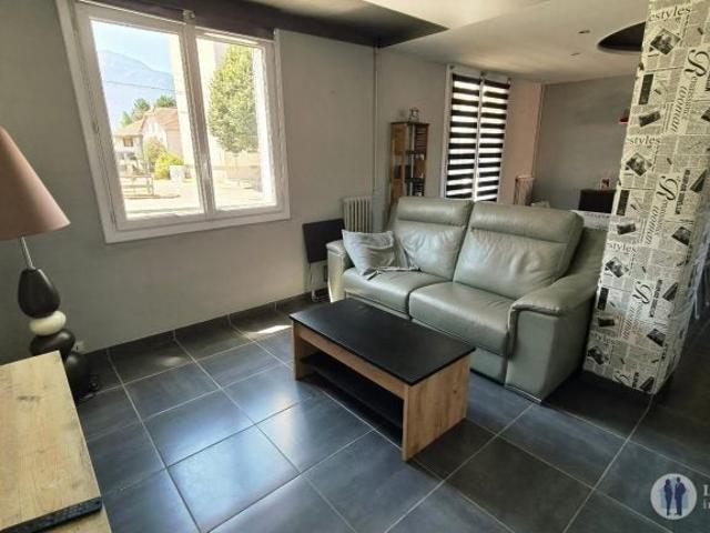 Location Appartement Place des Tilleuls, Eybens