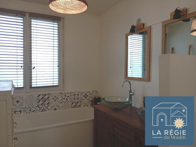 Location Appartement Place Deyse Dagand, Les Abrets en Dauphiné