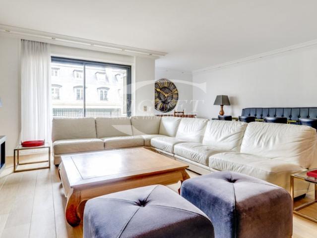 Location Appartement Place du Trocadéro, Paris
