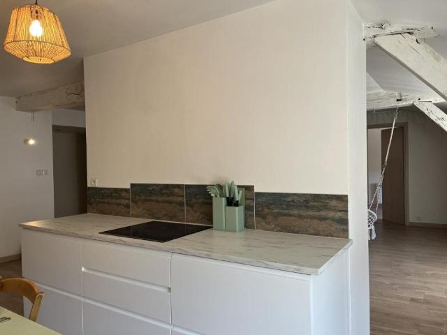 Location Appartement Place du Château, Bourgoin Jallieu