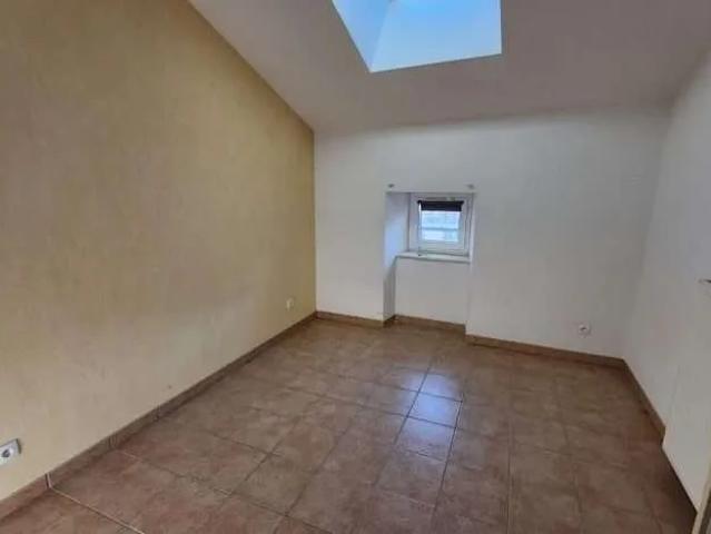Location Appartement Place du Champ de Mars, Empurany